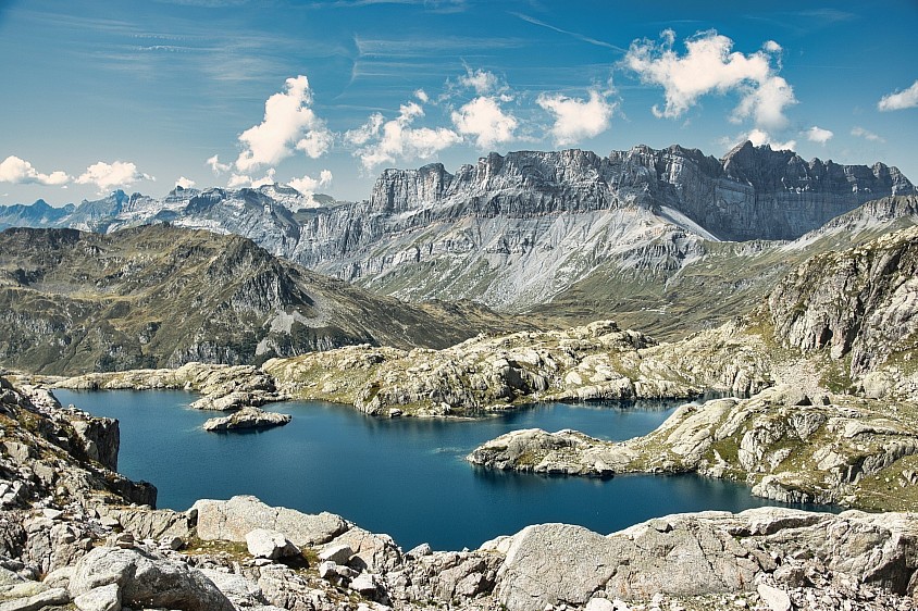 Lacs d'altitudes alpes et pyrénées