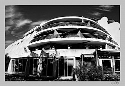 La grande motte architecture